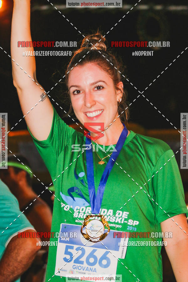 Buy your photos of the event70 CORRIDA DE BRODOWSKI on Fotop