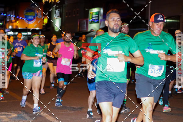 Buy your photos of the event70 CORRIDA DE BRODOWSKI on Fotop