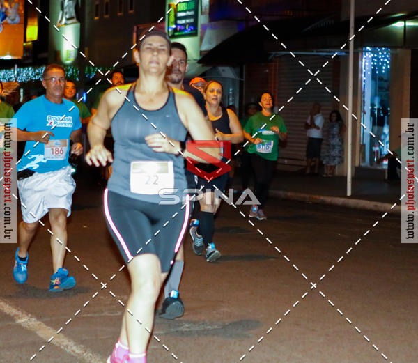 Buy your photos of the event70 CORRIDA DE BRODOWSKI on Fotop