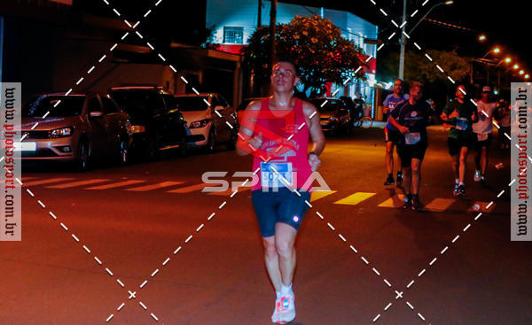 Buy your photos of the event70 CORRIDA DE BRODOWSKI on Fotop