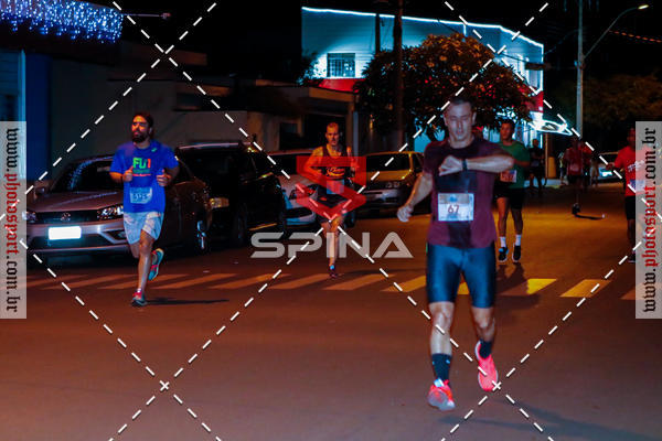 Buy your photos of the event70 CORRIDA DE BRODOWSKI on Fotop
