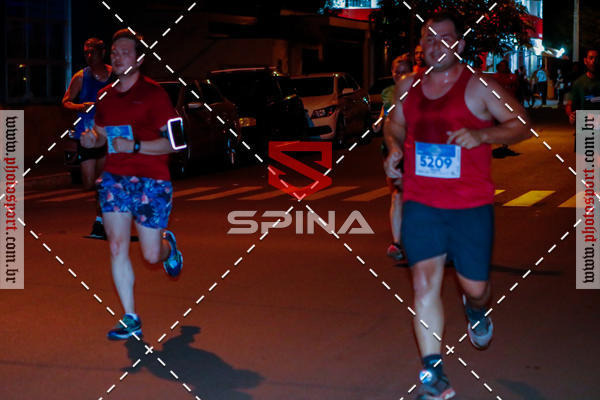 Buy your photos of the event70 CORRIDA DE BRODOWSKI on Fotop