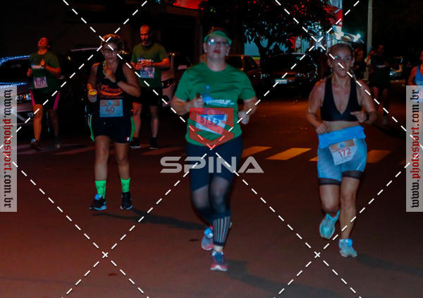 Buy your photos of the event70 CORRIDA DE BRODOWSKI on Fotop