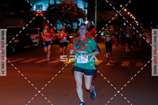 Buy your photos of the event70 CORRIDA DE BRODOWSKI on Fotop