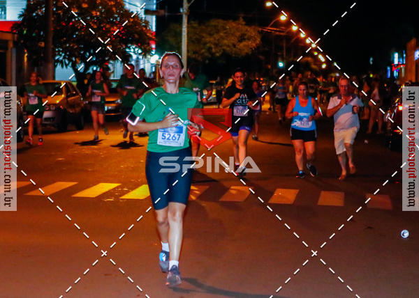 Buy your photos of the event70 CORRIDA DE BRODOWSKI on Fotop