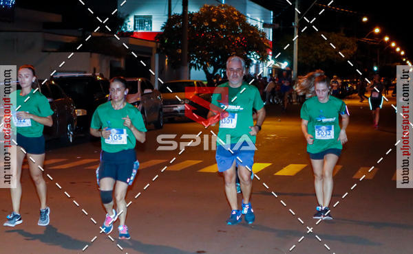Buy your photos of the event70 CORRIDA DE BRODOWSKI on Fotop