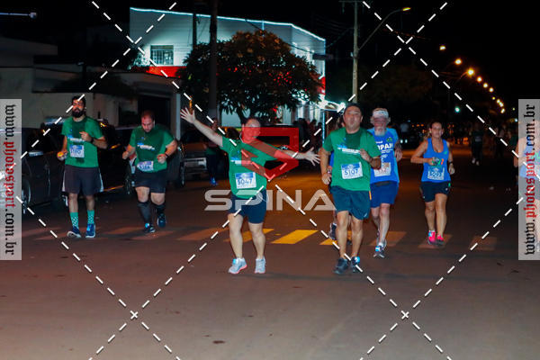 Buy your photos of the event70 CORRIDA DE BRODOWSKI on Fotop