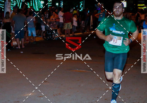 Buy your photos of the event70 CORRIDA DE BRODOWSKI on Fotop