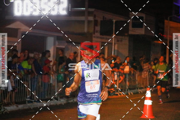 Buy your photos of the event70 CORRIDA DE BRODOWSKI on Fotop