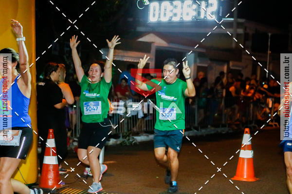 Buy your photos of the event70 CORRIDA DE BRODOWSKI on Fotop
