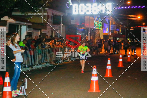 Buy your photos of the event70 CORRIDA DE BRODOWSKI on Fotop