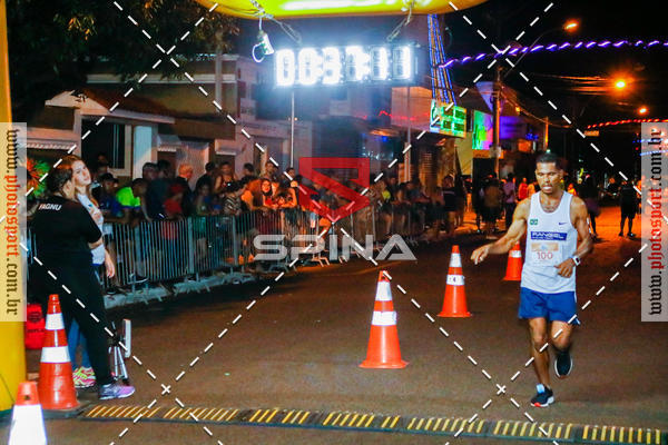 Buy your photos of the event70 CORRIDA DE BRODOWSKI on Fotop