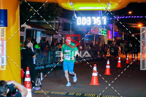 Buy your photos of the event70 CORRIDA DE BRODOWSKI on Fotop