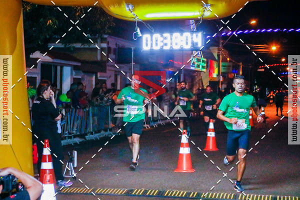 Buy your photos of the event70 CORRIDA DE BRODOWSKI on Fotop