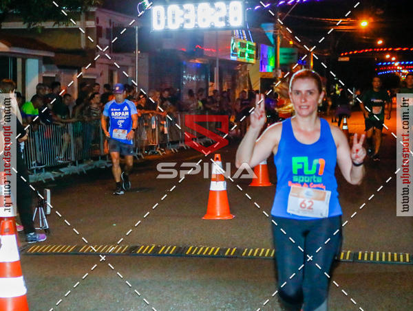 Buy your photos of the event70 CORRIDA DE BRODOWSKI on Fotop