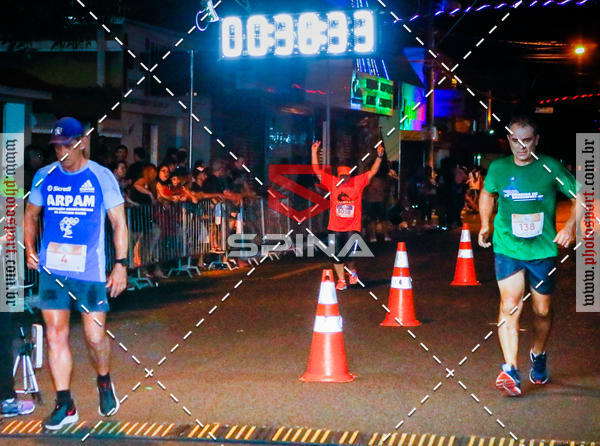 Buy your photos of the event70 CORRIDA DE BRODOWSKI on Fotop