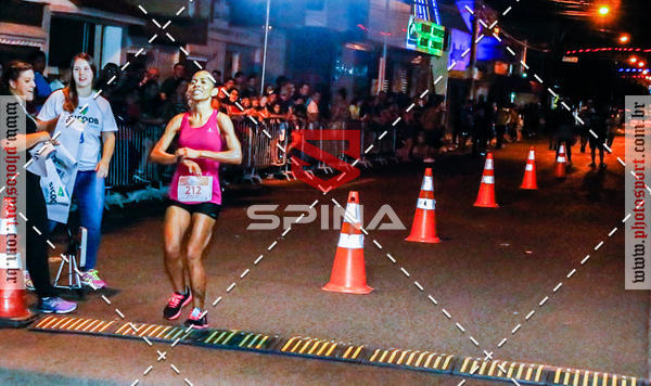 Buy your photos of the event70 CORRIDA DE BRODOWSKI on Fotop