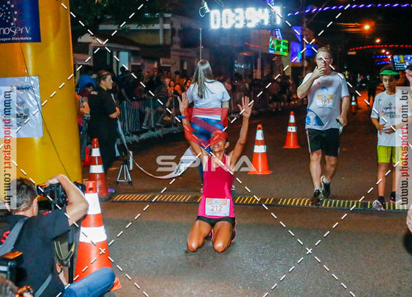 Buy your photos of the event70 CORRIDA DE BRODOWSKI on Fotop