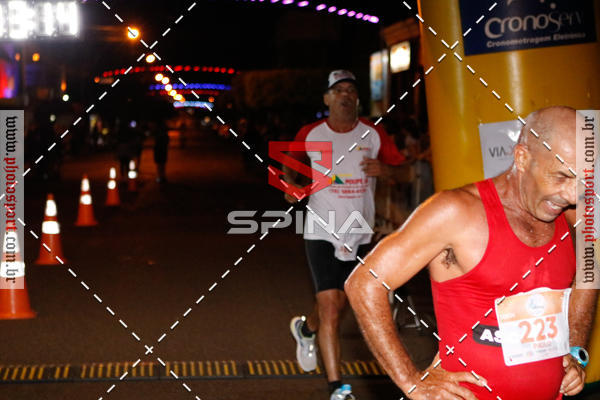 Buy your photos of the event70 CORRIDA DE BRODOWSKI on Fotop