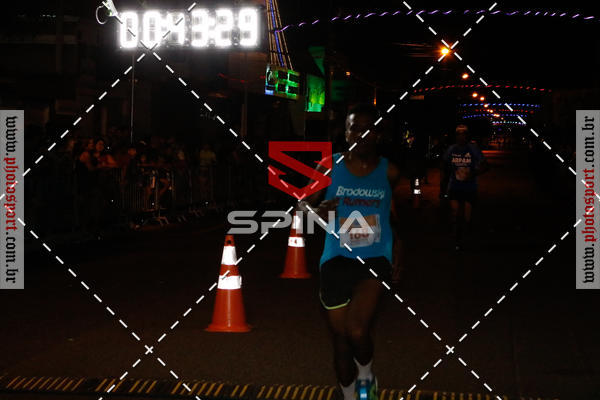 Buy your photos of the event70 CORRIDA DE BRODOWSKI on Fotop