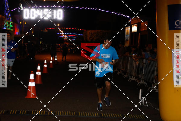 Buy your photos of the event70 CORRIDA DE BRODOWSKI on Fotop