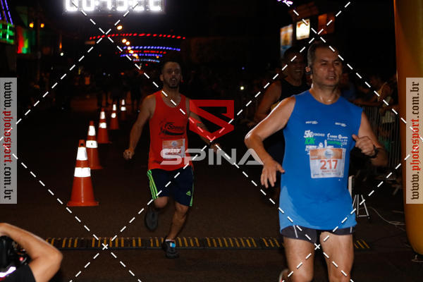 Buy your photos of the event70 CORRIDA DE BRODOWSKI on Fotop