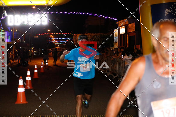Buy your photos of the event70 CORRIDA DE BRODOWSKI on Fotop