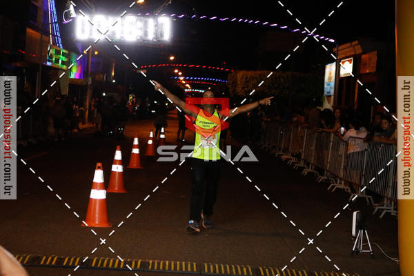 Buy your photos of the event70 CORRIDA DE BRODOWSKI on Fotop