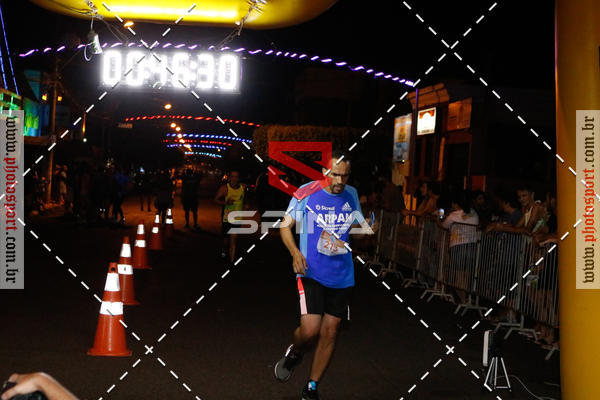 Buy your photos of the event70 CORRIDA DE BRODOWSKI on Fotop