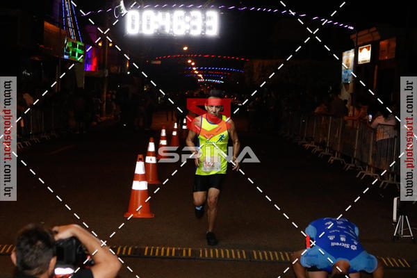 Buy your photos of the event70 CORRIDA DE BRODOWSKI on Fotop