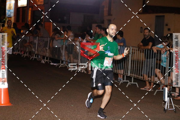 Buy your photos of the event70 CORRIDA DE BRODOWSKI on Fotop