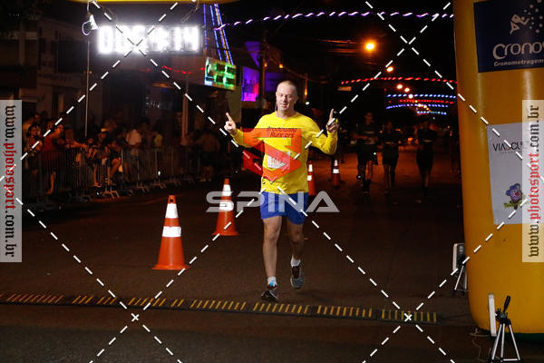 Buy your photos of the event70 CORRIDA DE BRODOWSKI on Fotop