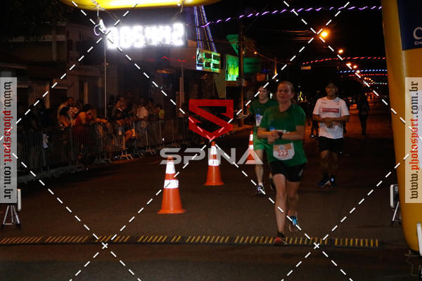 Buy your photos of the event70 CORRIDA DE BRODOWSKI on Fotop