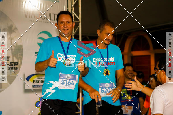 Buy your photos of the event70 CORRIDA DE BRODOWSKI on Fotop
