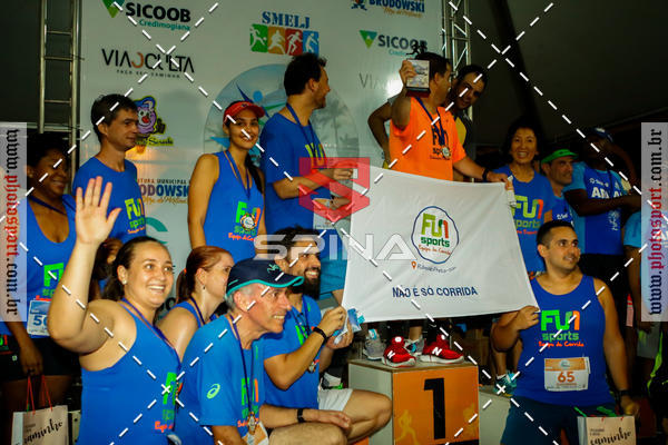 Buy your photos of the event70 CORRIDA DE BRODOWSKI on Fotop