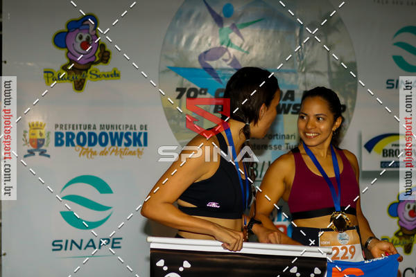 Buy your photos of the event70 CORRIDA DE BRODOWSKI on Fotop