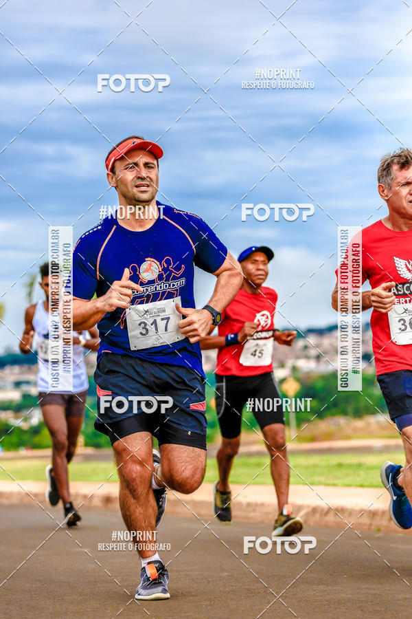 Buy your photos of the event 71 Corrida So Silvestre de Jaboticabal on Fotop