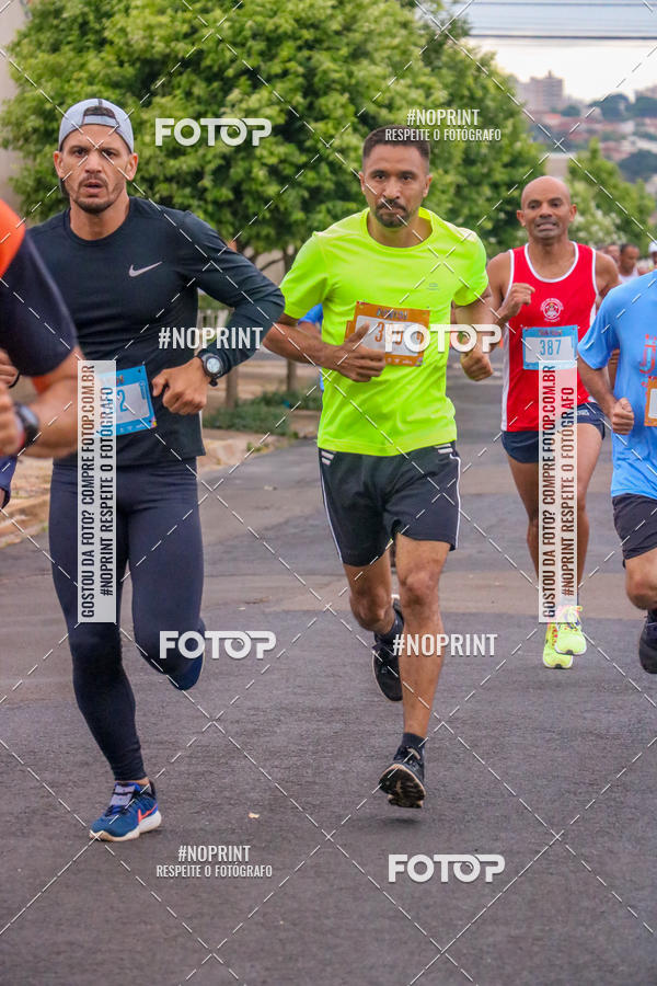 Buy your photos of the eventCircuito de Corrida Juntos Araraquara on Fotop