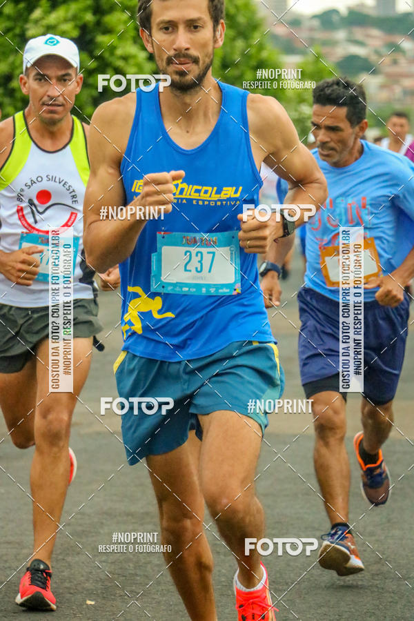 Buy your photos of the eventCircuito de Corrida Juntos Araraquara on Fotop