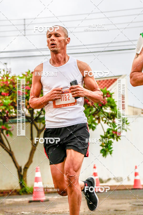Buy your photos of the eventCircuito de Corrida Juntos Araraquara on Fotop