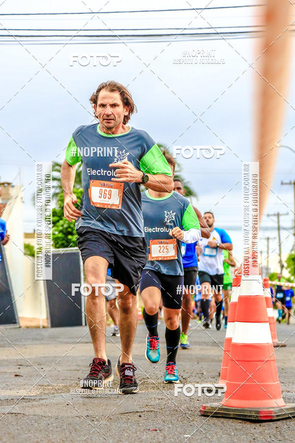 Buy your photos of the eventCircuito de Corrida Juntos Araraquara on Fotop