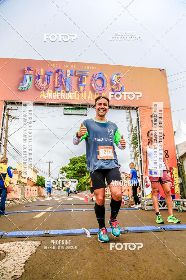 Buy your photos of the eventCircuito de Corrida Juntos Araraquara on Fotop
