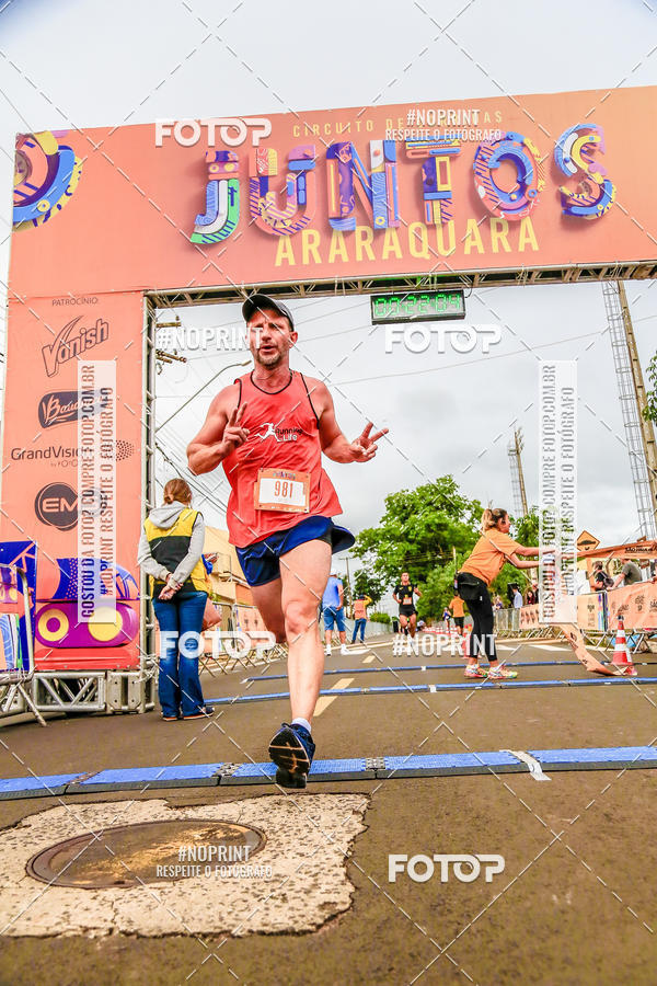 Buy your photos of the eventCircuito de Corrida Juntos Araraquara on Fotop