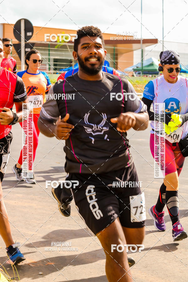 Buy your photos of the eventMARVEL RUNNERS on Fotop