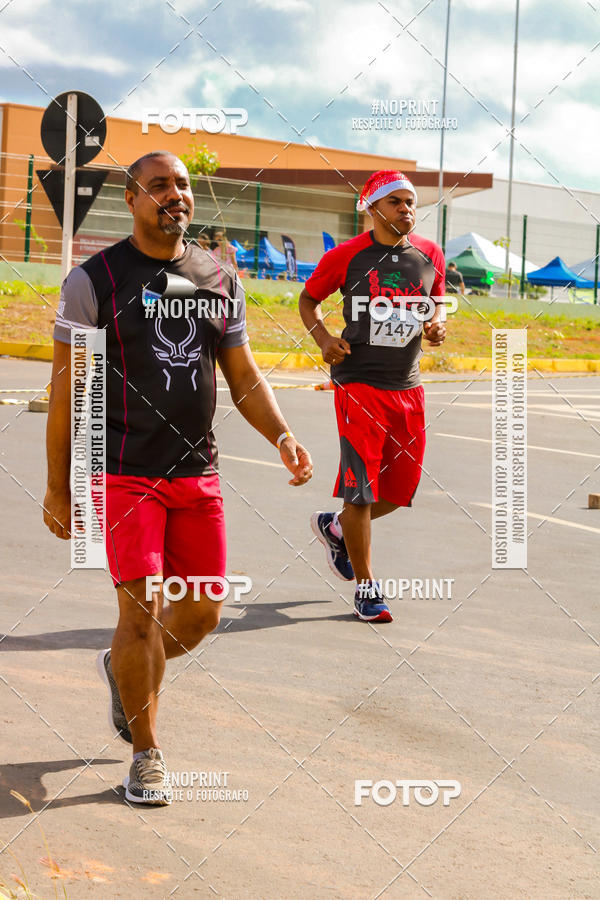 Buy your photos of the eventMARVEL RUNNERS on Fotop