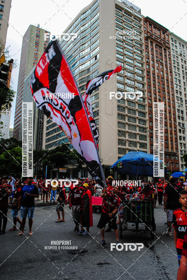 Buy your photos of the eventFlamengo Campeo da libertadores - Chegada dos jogadores on Fotop