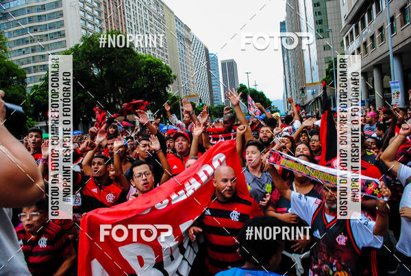 Buy your photos of the eventFlamengo Campeo da libertadores - Chegada dos jogadores on Fotop