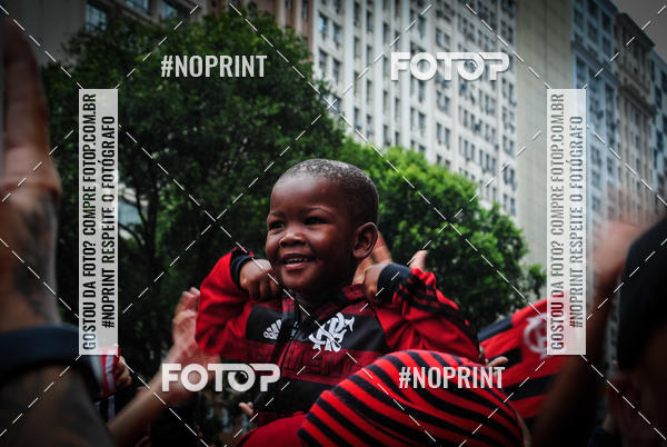 Buy your photos of the eventFlamengo Campeo da libertadores - Chegada dos jogadores on Fotop