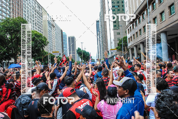 Buy your photos of the eventFlamengo Campeo da libertadores - Chegada dos jogadores on Fotop