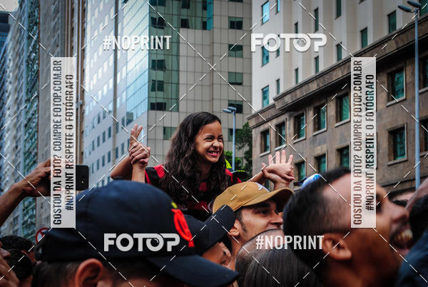 Buy your photos of the eventFlamengo Campe�o da libertadores - Chegada dos jogadores on Fotop